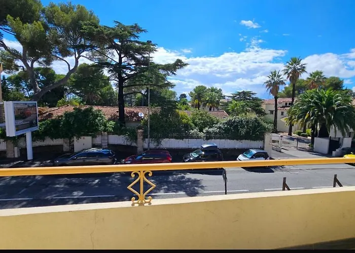 L'etoile A Deux Pas De La Апартаменты *